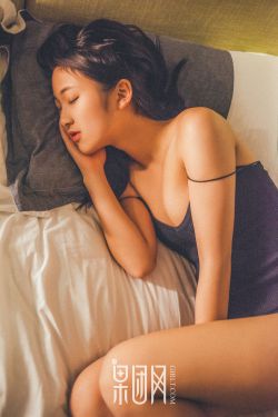 男人激烈吃奶让女人爽动漫动态图